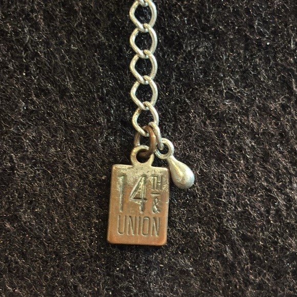 14th & Union Long Disc Elegant Silver Tone Necklace - Picture 3 of 8